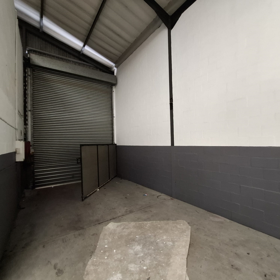 To Let commercial Property for Rent in Stikland Western Cape